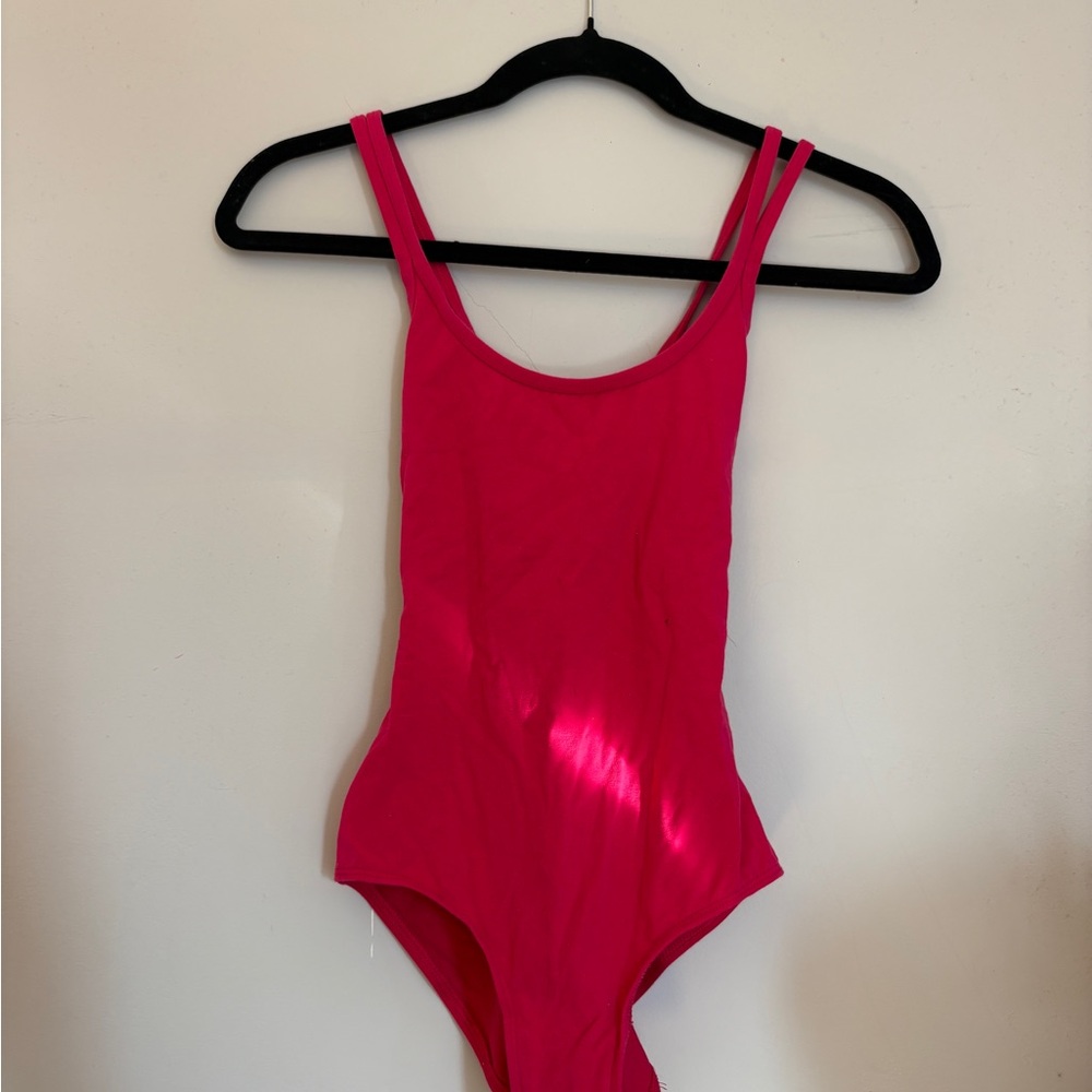Lulli Dancewear Fuchsia Leotard